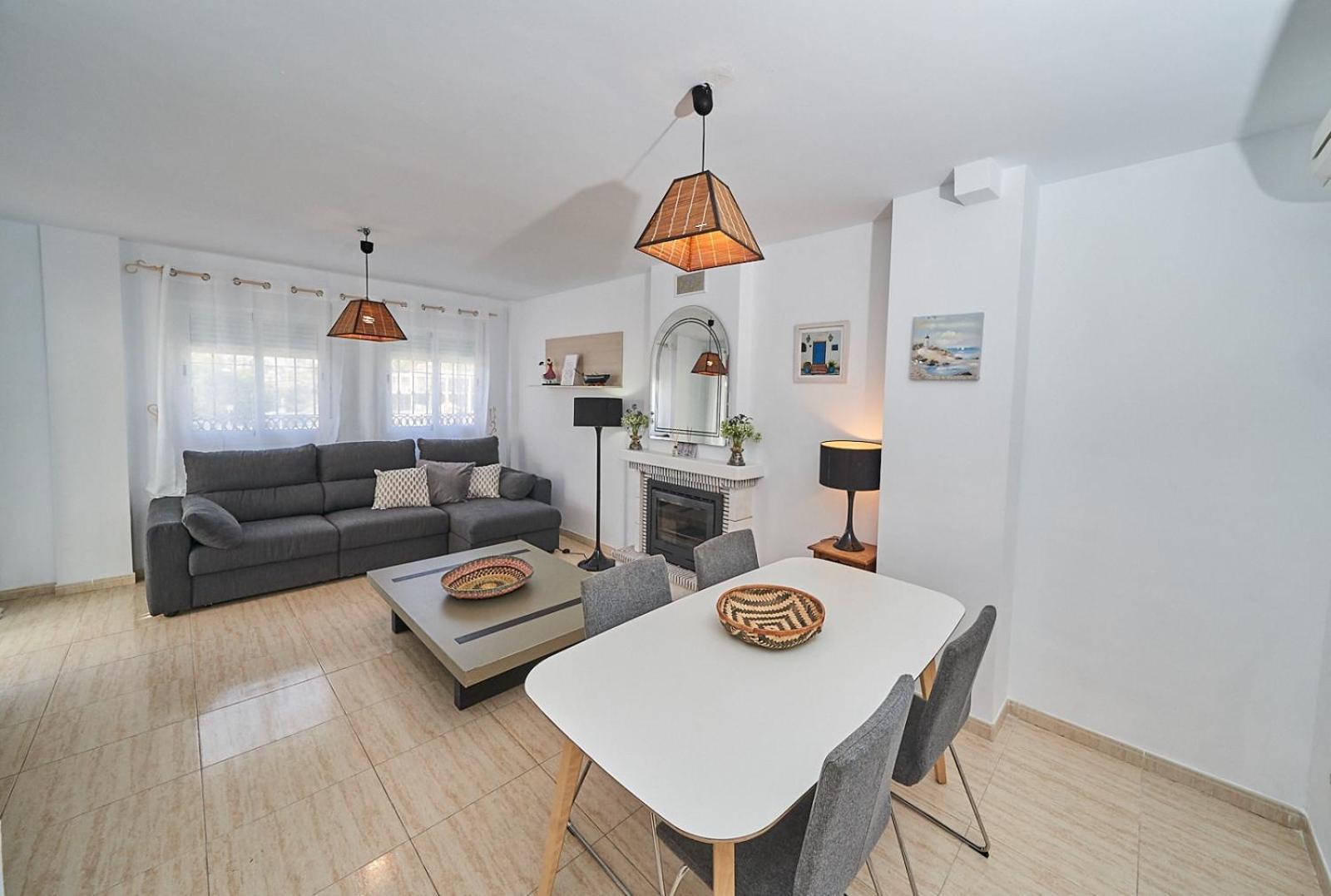 Villa Pura - Private Jacuzzi & Heated Pool Nerja Buitenkant foto