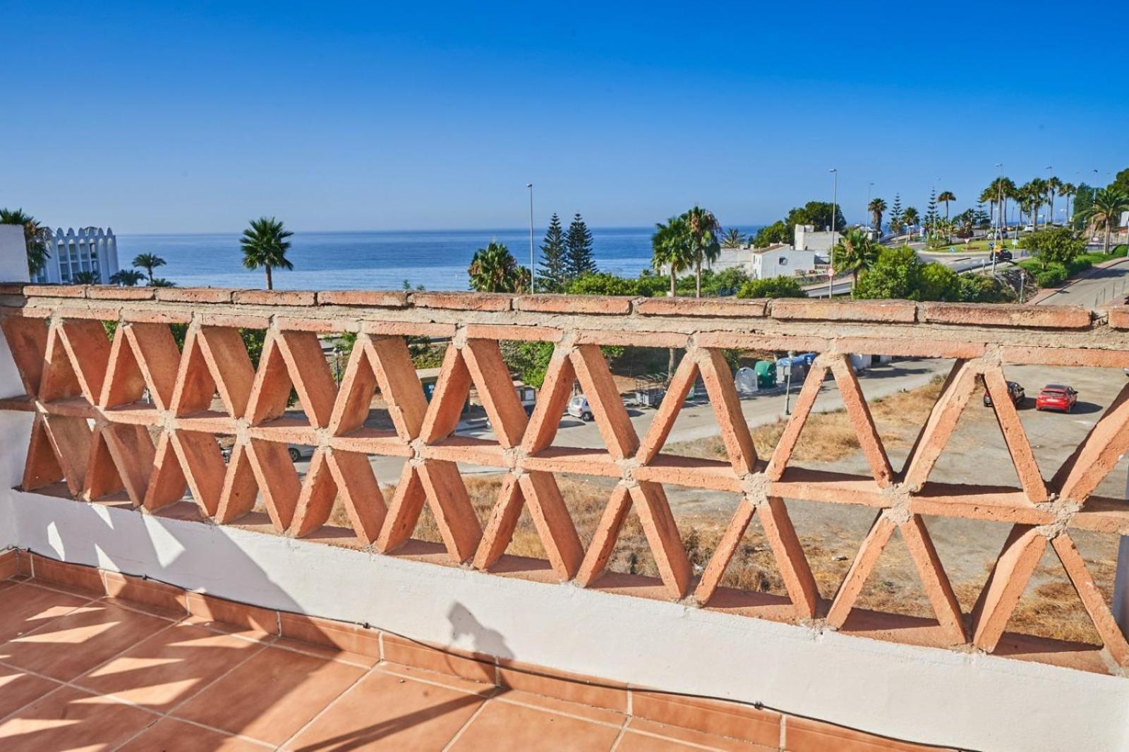 Villa Pura - Private Jacuzzi & Heated Pool Nerja Buitenkant foto