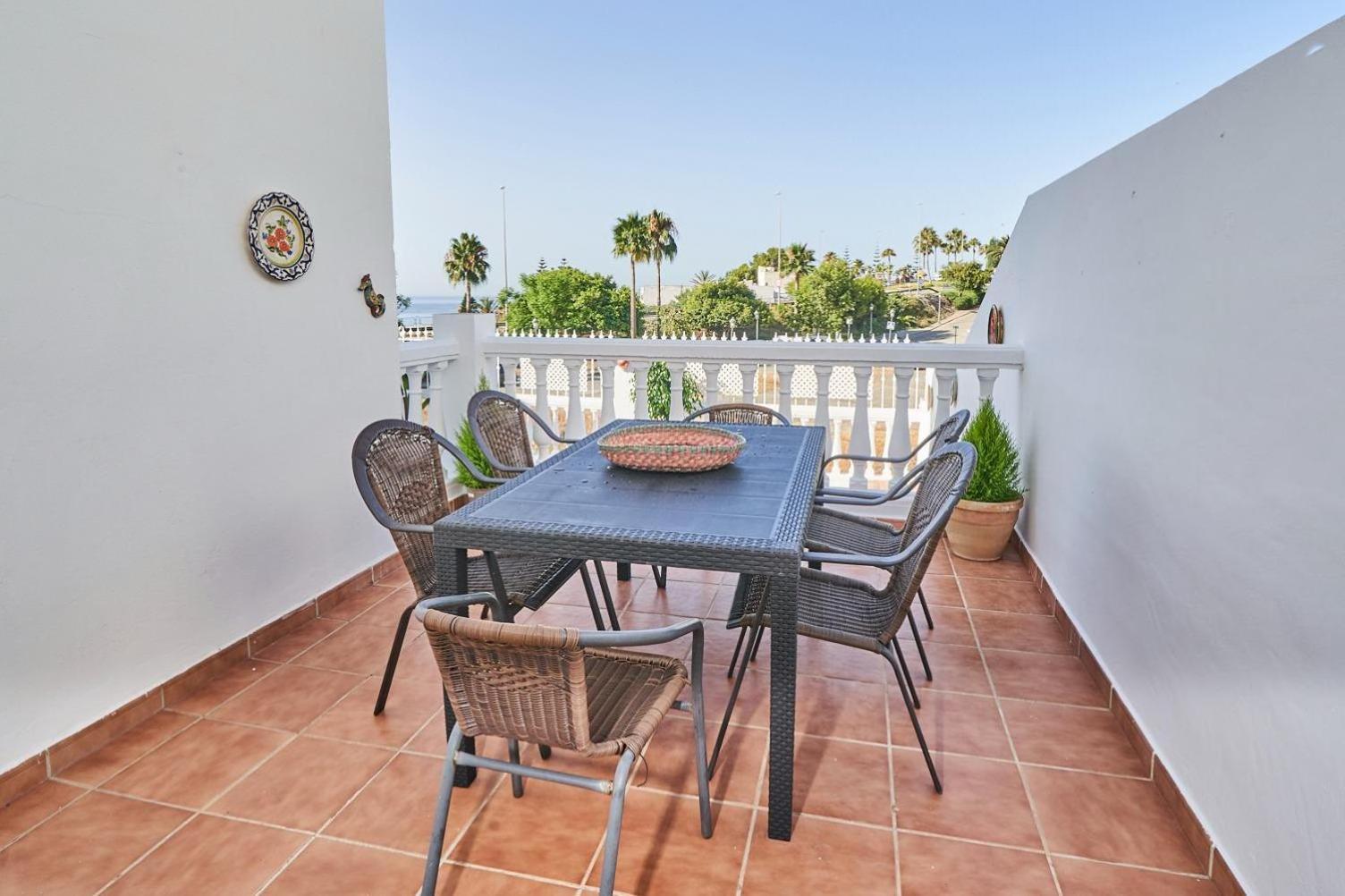 Villa Pura - Private Jacuzzi & Heated Pool Nerja Buitenkant foto