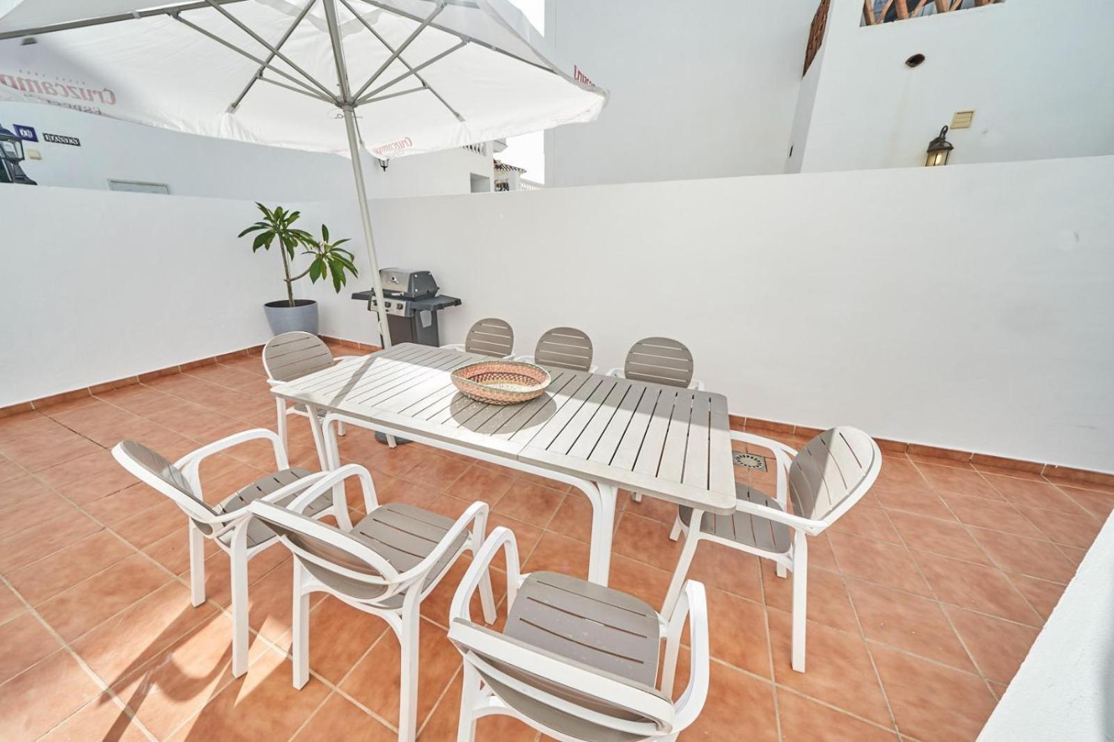Villa Pura - Private Jacuzzi & Heated Pool Nerja Buitenkant foto