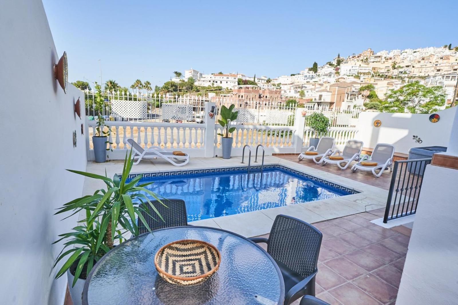 Villa Pura - Private Jacuzzi & Heated Pool Nerja Buitenkant foto
