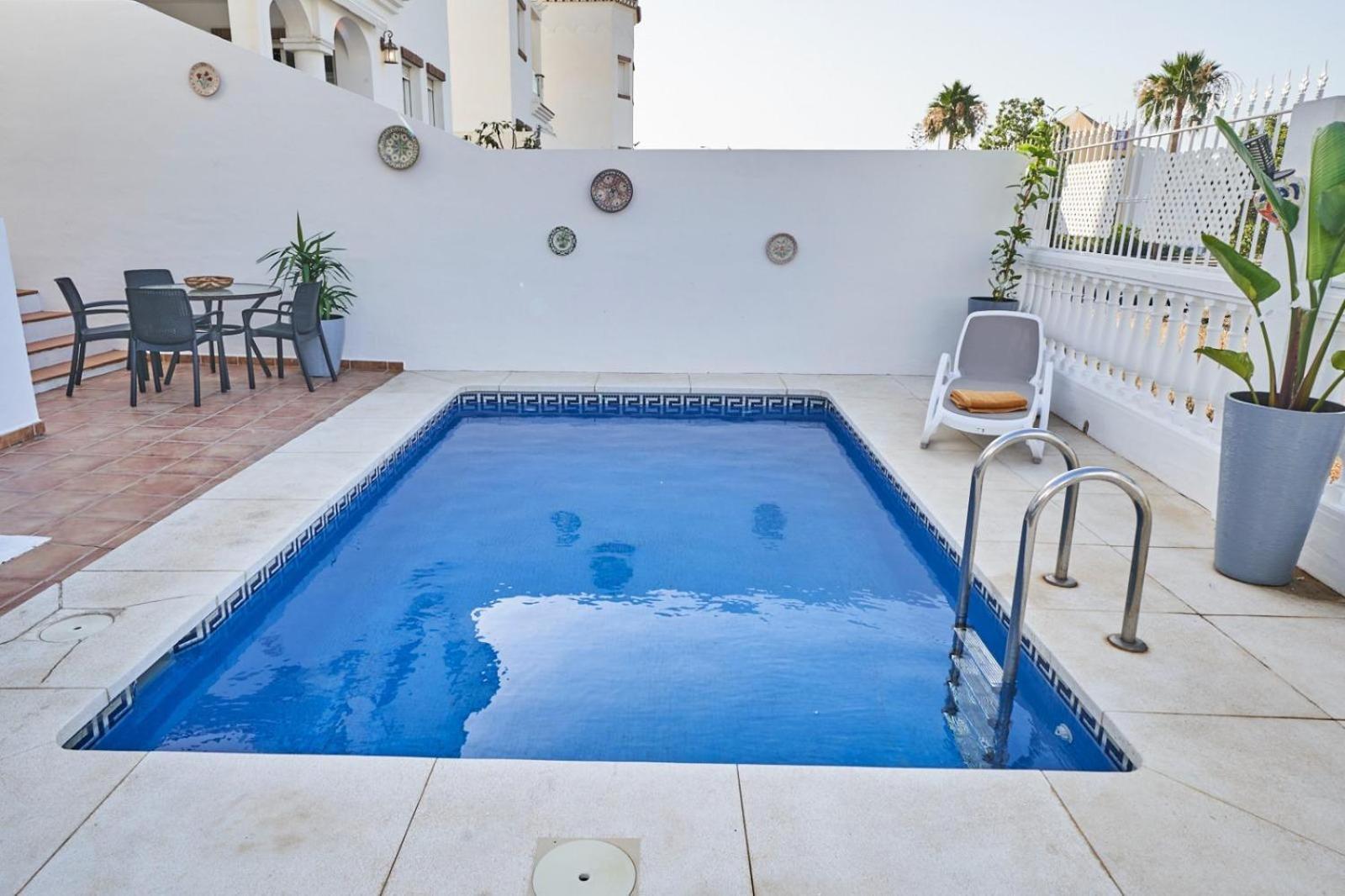 Villa Pura - Private Jacuzzi & Heated Pool Nerja Buitenkant foto